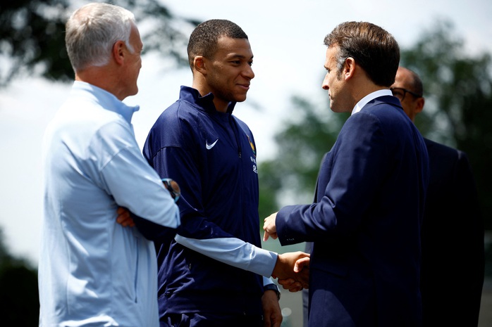 Hé lộ đặc quyền và mức thu nhập khi Mbappe gia nhập Real Madrid- Ảnh 8. Hé lộ đặc quyền và mức thu nhập khi Mbappe gia nhập Real Madrid- Ảnh 8.