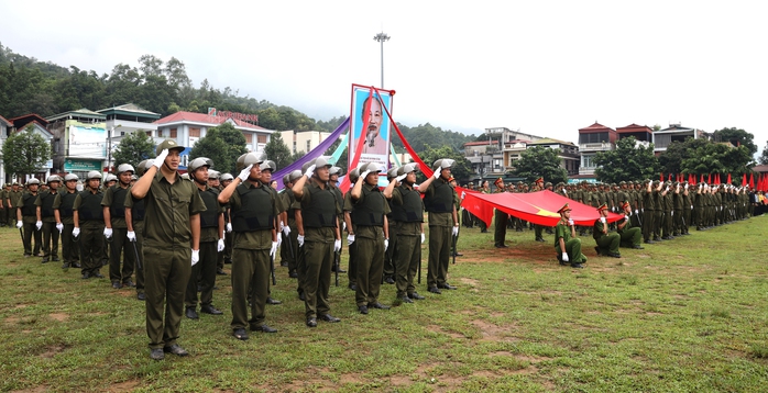 Thêm "cánh tay" bảo vệ an ninh trật tự ở cơ sở- Ảnh 1.