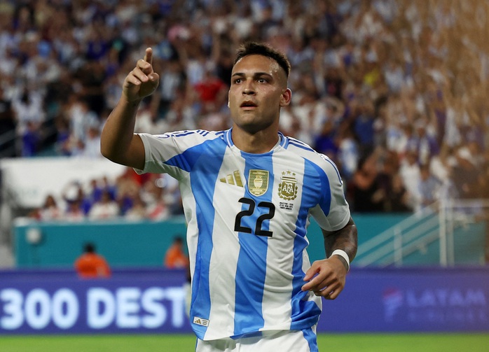 Copa America: Messi ngồi ngoài, Argentina vẫn thắng dễ Peru- Ảnh 3. Copa America: Messi ngồi ngoài, Argentina vẫn thắng dễ Peru- Ảnh 3.