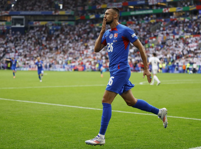 Euro 2024: Bellingham hóa người hùng, tuyển Anh trở về từ Euro 2024: Bellingham hóa người hùng, tuyển Anh trở về từ