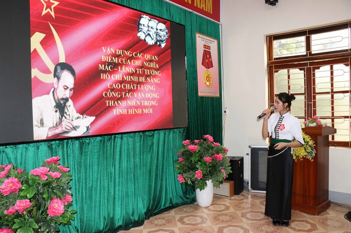 Kiên quyết đấu tranh với quan điểm sai trái- Ảnh 1. Kiên quyết đấu tranh với quan điểm sai trái- Ảnh 1.