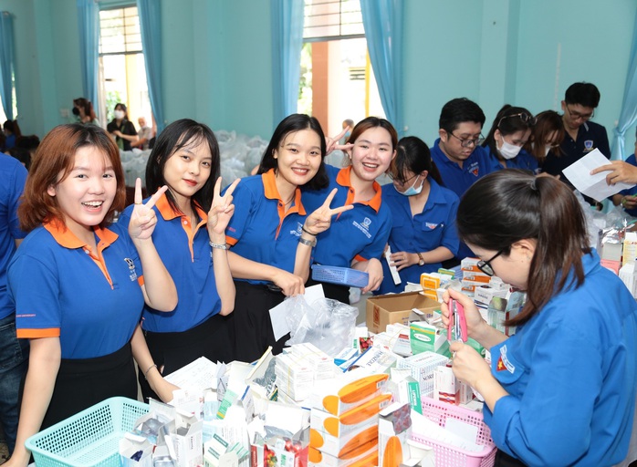 25 năm kiên định mục tiêu lấy thành công của người học làm "thước đo" chất lượng- Ảnh 1. 25 năm kiên định mục tiêu lấy thành công của người học làm "thước đo" chất lượng- Ảnh 1.
