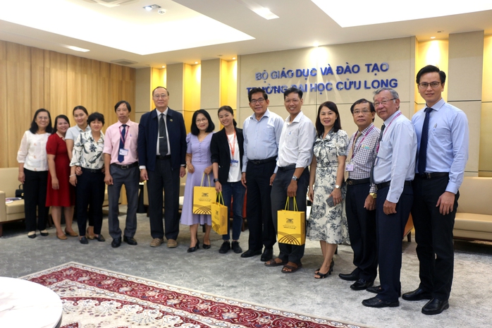 Trường ĐH Cửu Long cử 3 chuyên gia sang Campuchia tập huấn cho cán bộ nông nghiệp- Ảnh 3. Trường ĐH Cửu Long cử 3 chuyên gia sang Campuchia tập huấn cho cán bộ nông nghiệp- Ảnh 3.