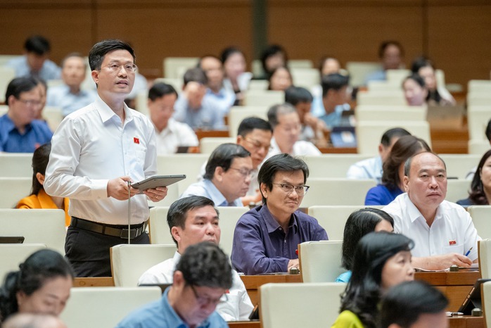 Bộ trưởng Công Thương trả lời về livestream bán hàng trăm tỉ, thật hay ảo?- Ảnh 1. Bộ trưởng Công Thương trả lời về livestream bán hàng trăm tỉ, thật hay ảo?- Ảnh 1.
