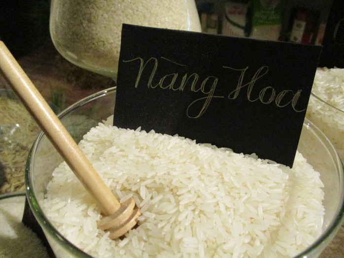 Bất ngờ với giá gạo Việt Nam- Ảnh 2. Bất ngờ với giá gạo Việt Nam- Ảnh 2.