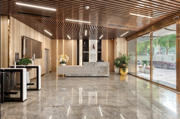 Vincom Center được trang bị hệ thống quẹt thẻ tự động. Ảnh: TG Vincom Center được trang bị hệ thống quẹt thẻ tự động. Ảnh: TG