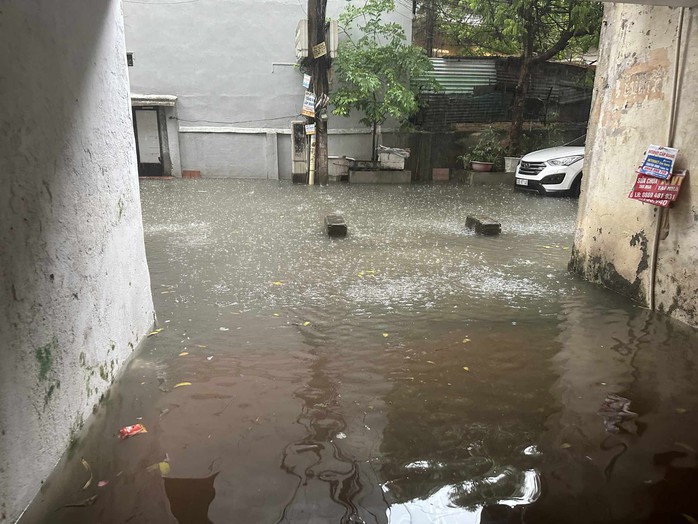 Hà Nội: Ghi nhận 774 cú sấm sét- Ảnh 8. Hà Nội: Ghi nhận 774 cú sấm sét- Ảnh 8.
