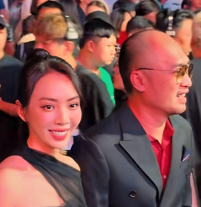 Đàm Vĩnh Hưng, Ngô Thanh Vân chúc mừng Tuấn Trần- Ảnh 4. Đàm Vĩnh Hưng, Ngô Thanh Vân chúc mừng Tuấn Trần- Ảnh 4.