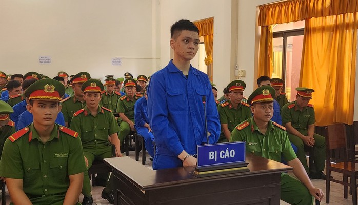 Vụ giang hồ bắn nhau giành đất ở Phú Quốc: Đề nghị tử hình 1 bị cáo- Ảnh 3. Vụ giang hồ bắn nhau giành đất ở Phú Quốc: Đề nghị tử hình 1 bị cáo- Ảnh 3.