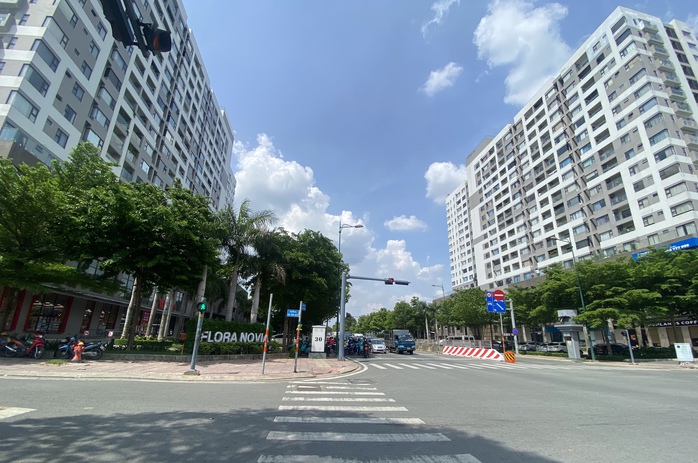 Thêm hàng chục ngàn căn hộ ở TP HCM được gỡ vướng cấp sổ hồng- Ảnh 1. Thêm hàng chục ngàn căn hộ ở TP HCM được gỡ vướng cấp sổ hồng- Ảnh 1.