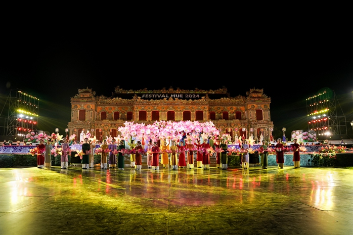 Festival Huế: “Ôn cố tri tân” - hiểu rõ cái cũ để hiểu biết cái mới- Ảnh 2. Festival Huế: “Ôn cố tri tân” - hiểu rõ cái cũ để hiểu biết cái mới- Ảnh 2.