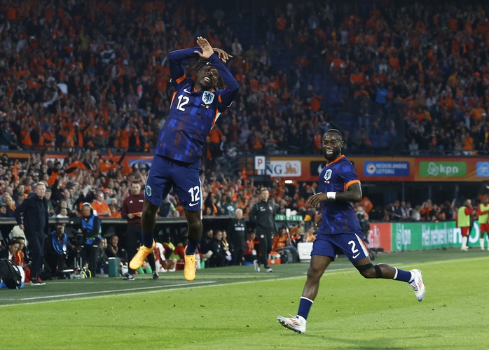 Hai cựu sao Man United ghi bàn, Hà Lan thắng tưng bừng Canada- Ảnh 3. Hai cựu sao Man United ghi bàn, Hà Lan thắng tưng bừng Canada- Ảnh 3.