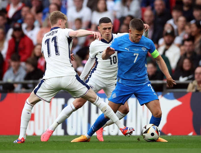 Tuyển Anh thua sốc Iceland, báo động đỏ trước thềm Euro 2024- Ảnh 1. Tuyển Anh thua sốc Iceland, báo động đỏ trước thềm Euro 2024- Ảnh 1.