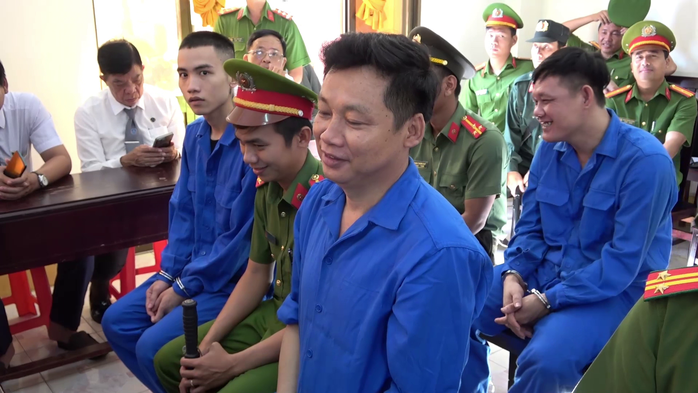 VIDEO: Nhiều VIDEO: Nhiều
