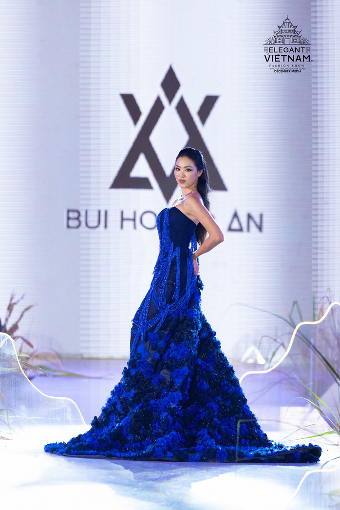 Hoa hậu Nông Thúy Hằng, Đoàn Thu Thủy Hoa hậu Nông Thúy Hằng, Đoàn Thu Thủy
