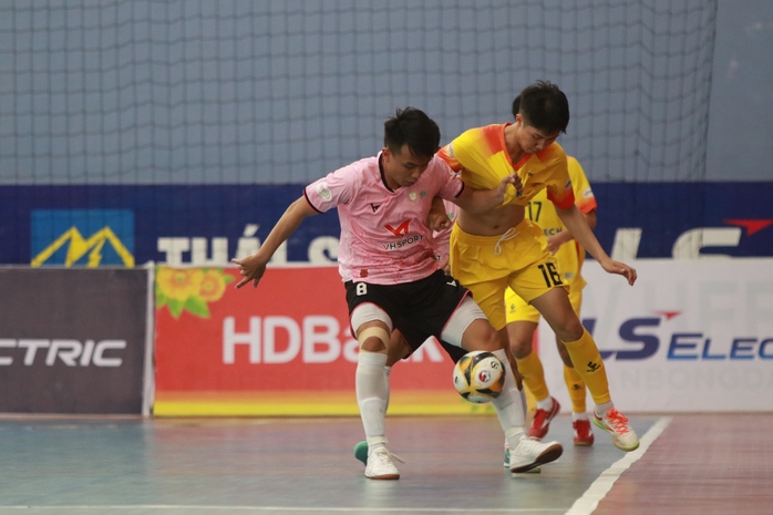 Thái Sơn Nam TP HCM thắng trận derby thành phố, nối dài mạch thắng- Ảnh 2. Thái Sơn Nam TP HCM thắng trận derby thành phố, nối dài mạch thắng- Ảnh 2.