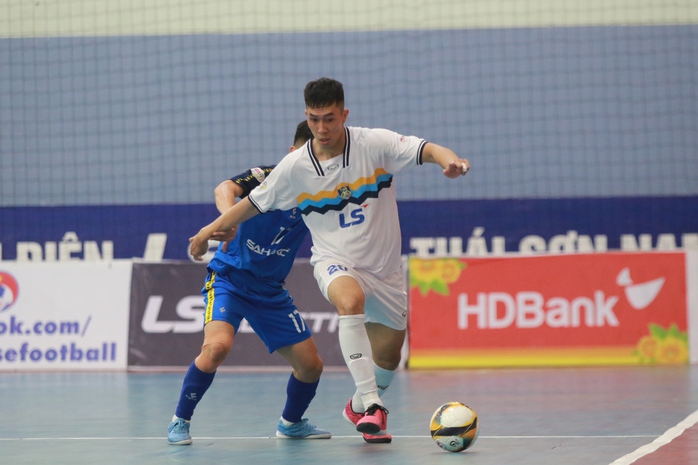 Thái Sơn Nam TP HCM thắng trận derby thành phố, nối dài mạch thắng- Ảnh 1. Thái Sơn Nam TP HCM thắng trận derby thành phố, nối dài mạch thắng- Ảnh 1.