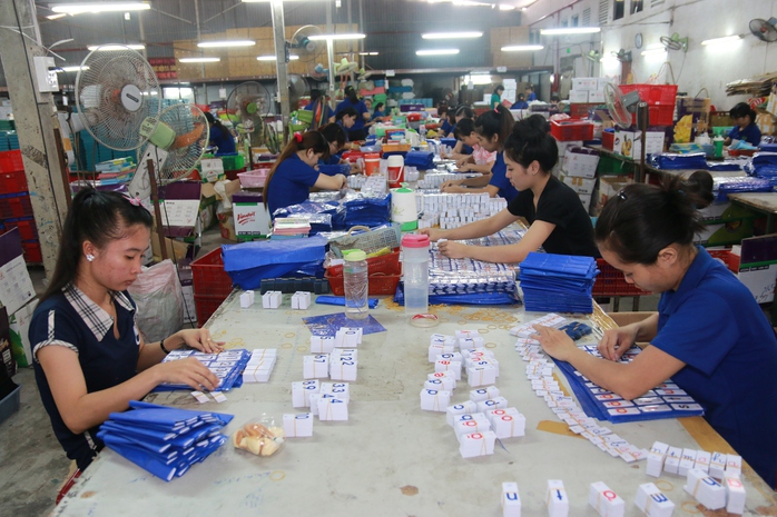 Những đối tượng được điều chỉnh tăng lương từ 1-7-2024 khi tăng lương tối thiểu vùng lên 6%- Ảnh 1. Những đối tượng được điều chỉnh tăng lương từ 1-7-2024 khi tăng lương tối thiểu vùng lên 6%- Ảnh 1.
