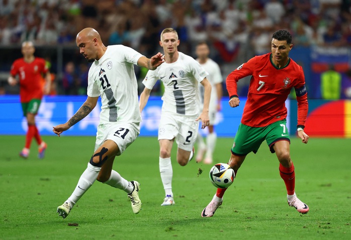 Euro 2024: Mbappé háo hức chờ đối đầu Ronaldo- Ảnh 3.