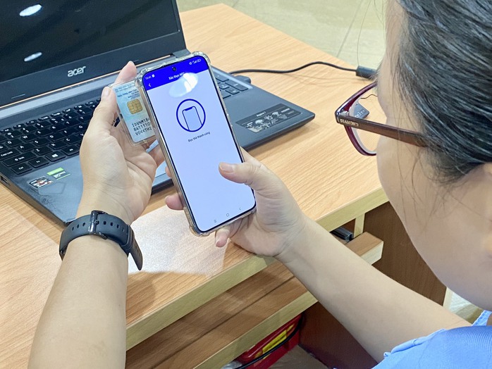 Hàng loạt khách hàng gặp trục trặc trong ngày đầu áp dụng xác thực sinh trắc học khi chuyển tiền- Ảnh 3. Hàng loạt khách hàng gặp trục trặc trong ngày đầu áp dụng xác thực sinh trắc học khi chuyển tiền- Ảnh 3.