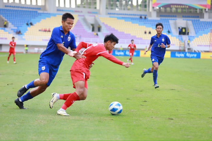 Thái Lan ngược dòng thành công, U16 Việt Nam chờ tranh hạng 3 Đông Nam Á- Ảnh 2. Thái Lan ngược dòng thành công, U16 Việt Nam chờ tranh hạng 3 Đông Nam Á- Ảnh 2.