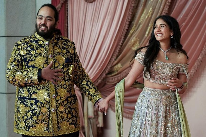 Chú rể Anant Ambani và cô dâu Radhika Merchant chuẩn bị cho đám cưới xa hoa bậc nhất thế kỷ. Ảnh: Reuters Chú rể Anant Ambani và cô dâu Radhika Merchant chuẩn bị cho đám cưới xa hoa bậc nhất thế kỷ. Ảnh: Reuters