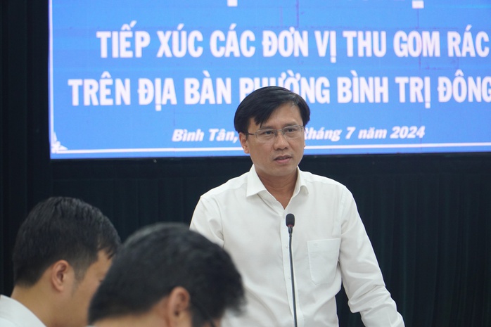 Chủ tịch UBND quận Bình Tân: Không loại bỏ lực lượng thu gom rác dân lập- Ảnh 4. Chủ tịch UBND quận Bình Tân: Không loại bỏ lực lượng thu gom rác dân lập- Ảnh 4.