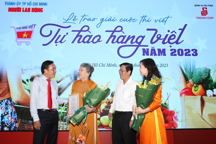 Mời tham dự cuộc thi "Viết cảm tưởng Tự hào hàng Việt"- Ảnh 1. Mời tham dự cuộc thi "Viết cảm tưởng Tự hào hàng Việt"- Ảnh 1.