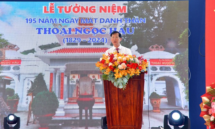 CLIP: An Giang tưởng niệm 195 năm ngày mất Danh thần Thoại Ngọc Hầu- Ảnh 3. CLIP: An Giang tưởng niệm 195 năm ngày mất Danh thần Thoại Ngọc Hầu- Ảnh 3.