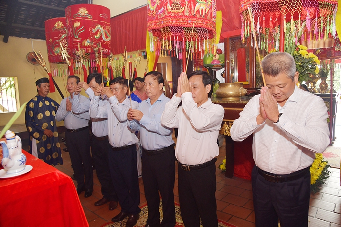 CLIP: An Giang tưởng niệm 195 năm ngày mất Danh thần Thoại Ngọc Hầu- Ảnh 5. CLIP: An Giang tưởng niệm 195 năm ngày mất Danh thần Thoại Ngọc Hầu- Ảnh 5.