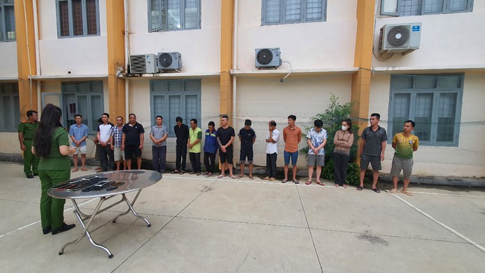 Đường dây cá độ mùa Euro “khủng”, tiền giao dịch hàng trăm tỉ đồng- Ảnh 1. Đường dây cá độ mùa Euro “khủng”, tiền giao dịch hàng trăm tỉ đồng- Ảnh 1.