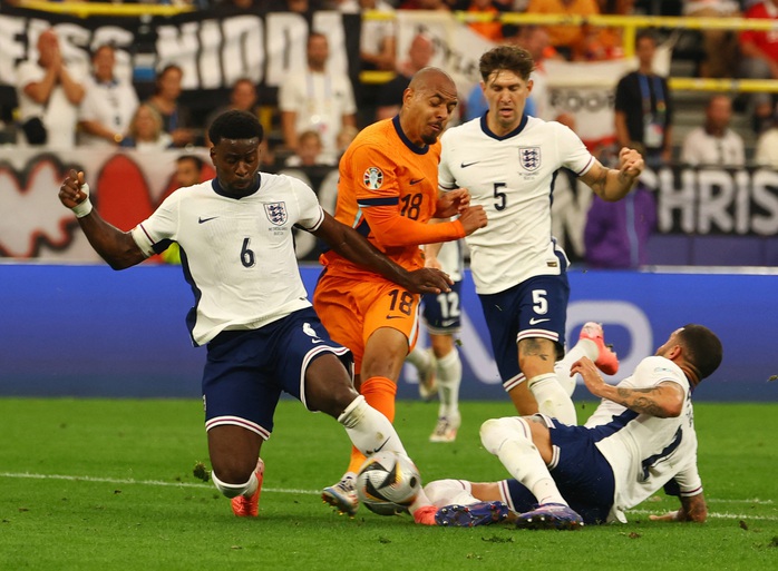 Soi tỉ số Euro 2024: Choáng váng khi xem lại 2 trận bán kết- Ảnh 4. Soi tỉ số Euro 2024: Choáng váng khi xem lại 2 trận bán kết- Ảnh 4.