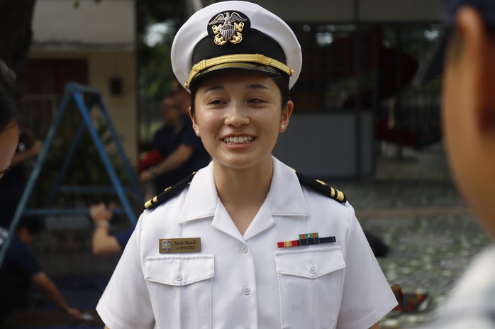 Thủy thủ Hải quân Mỹ giao lưu cùng trẻ em mồ côi Khánh Hòa- Ảnh 9. Thủy thủ Hải quân Mỹ giao lưu cùng trẻ em mồ côi Khánh Hòa- Ảnh 9.