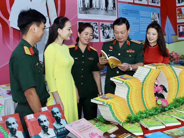 Gắn kết chặt chẽ phong trào Thi đua Quyết thắng với thi đua yêu nước- Ảnh 1. Gắn kết chặt chẽ phong trào Thi đua Quyết thắng với thi đua yêu nước- Ảnh 1.