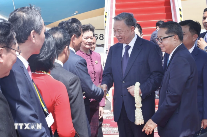 Quốc vương Norodom Sihamoni đón Chủ tịch nước Tô Lâm- Ảnh 7. Quốc vương Norodom Sihamoni đón Chủ tịch nước Tô Lâm- Ảnh 7.