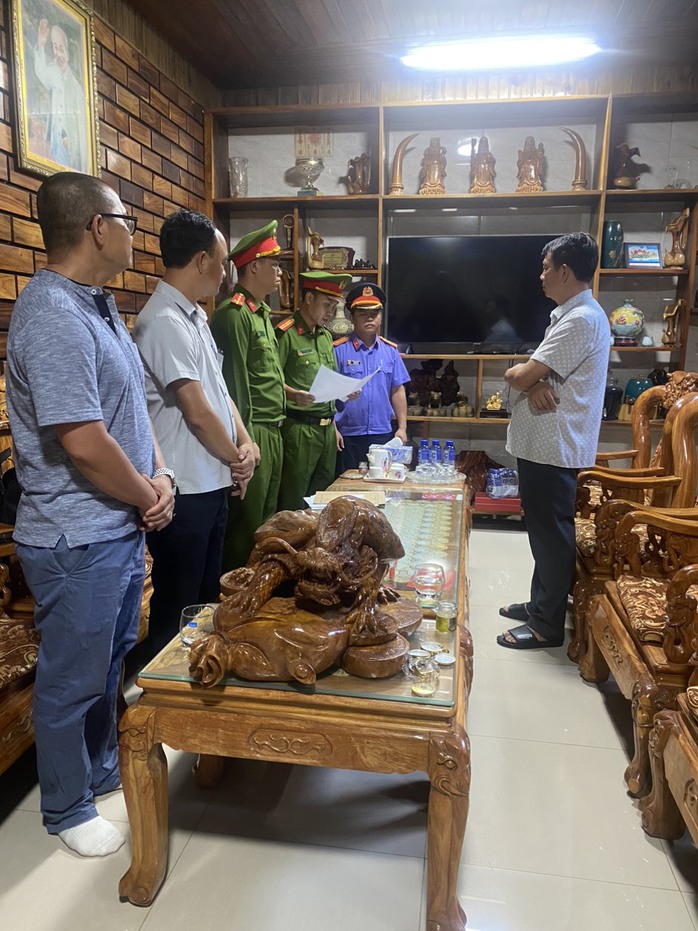 Khởi tố, bắt tạm giam Phó Chủ tịch UBND huyện Hướng Hóa- Ảnh 1. Khởi tố, bắt tạm giam Phó Chủ tịch UBND huyện Hướng Hóa- Ảnh 1.