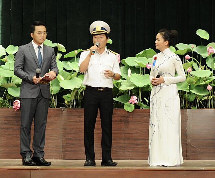 Tình cảm của đôi bạn thân 20 năm "song mic"- Ảnh 4. Tình cảm của đôi bạn thân 20 năm "song mic"- Ảnh 4.