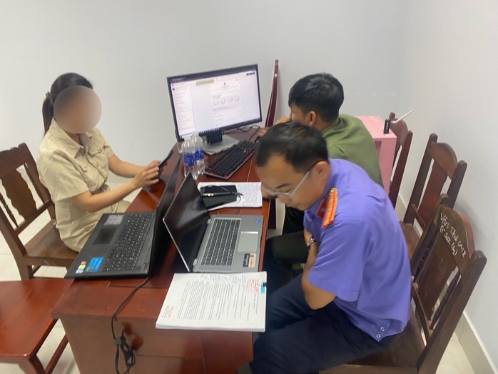 Triệt phá nhóm hacker chuyên tấn công Facebook- Ảnh 2. Triệt phá nhóm hacker chuyên tấn công Facebook- Ảnh 2.