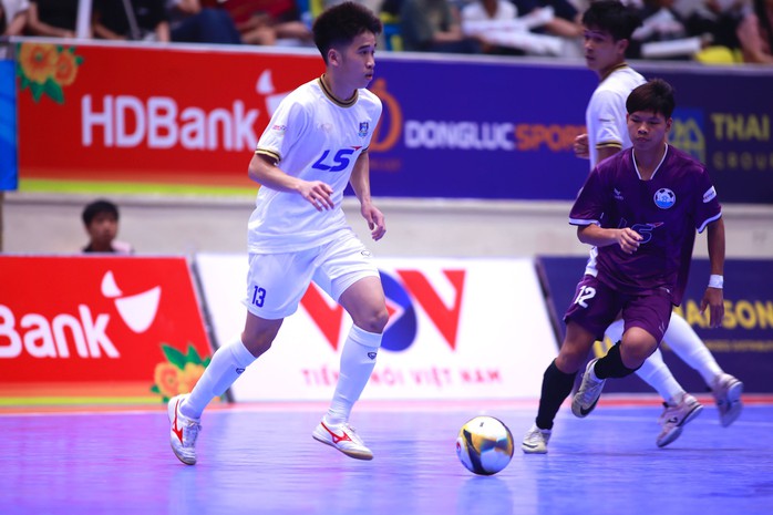 Thái Sơn Bắc phà hơi nóng tới Thái Sơn Nam TP HCM- Ảnh 1. Thái Sơn Bắc phà hơi nóng tới Thái Sơn Nam TP HCM- Ảnh 1.