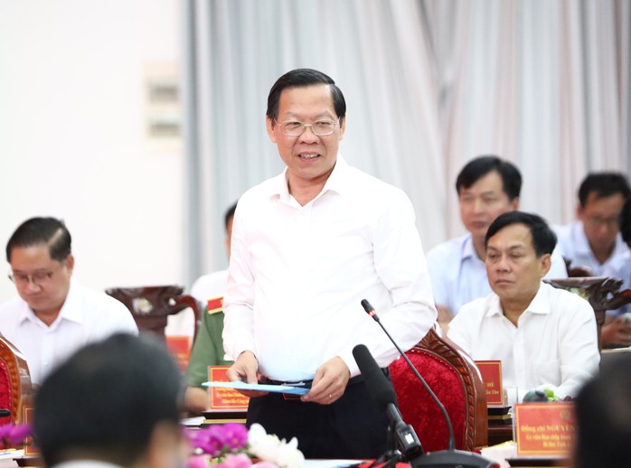 Chủ tịch Phan Văn Mãi báo cáo Thủ tướng dự án đường Vành đai 3- Ảnh 2. Chủ tịch Phan Văn Mãi báo cáo Thủ tướng dự án đường Vành đai 3- Ảnh 2.