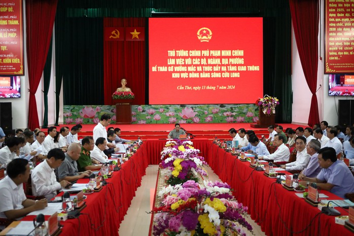 Thủ tướng: "Quyết tâm để ĐBSCL có 1.200 km đường cao tốc"- Ảnh 2. Thủ tướng: "Quyết tâm để ĐBSCL có 1.200 km đường cao tốc"- Ảnh 2.