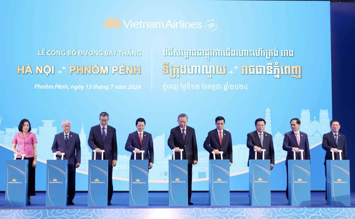Vietnam Airlines mở đường bay thẳng Hà Nội - Phnom Penh- Ảnh 7. Vietnam Airlines mở đường bay thẳng Hà Nội - Phnom Penh- Ảnh 7.