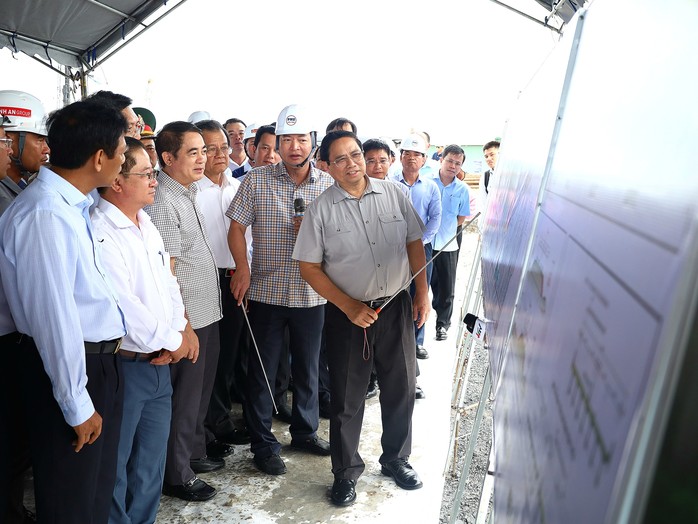 Thủ tướng: "Quyết tâm để ĐBSCL có 1.200 km đường cao tốc"- Ảnh 3. Thủ tướng: "Quyết tâm để ĐBSCL có 1.200 km đường cao tốc"- Ảnh 3.