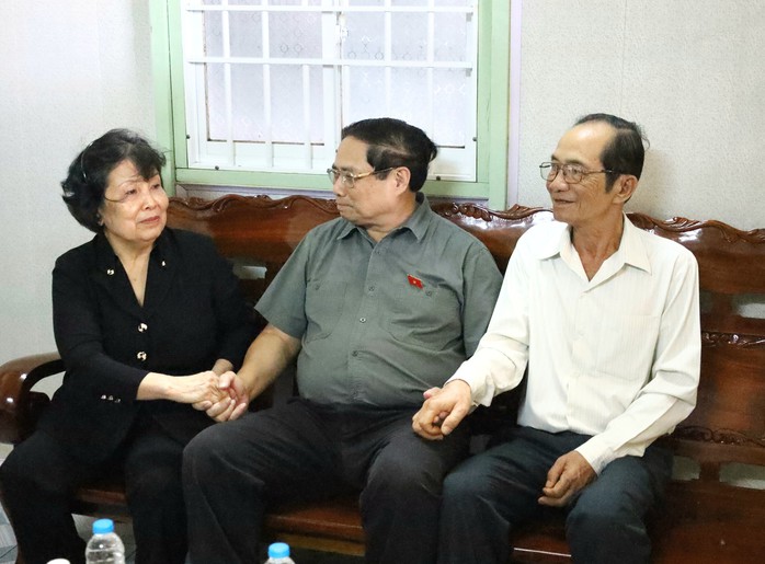 Thủ tướng Phạm Minh Chính trả lời "nóng" nhiều ý kiến của cử tri Cần Thơ- Ảnh 5. Thủ tướng Phạm Minh Chính trả lời "nóng" nhiều ý kiến của cử tri Cần Thơ- Ảnh 5.
