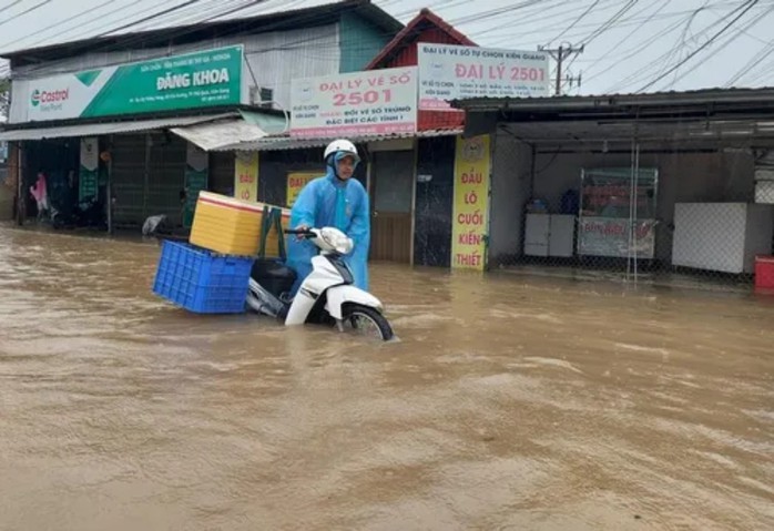 CLIP: Phú Quốc đang chìm trong biển nước- Ảnh 2. CLIP: Phú Quốc đang chìm trong biển nước- Ảnh 2.