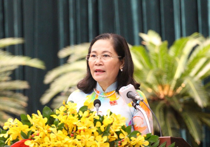 Chủ tịch HĐND TP HCM Nguyễn Thị Lệ phát biểu tại kỳ họp Chủ tịch HĐND TP HCM Nguyễn Thị Lệ phát biểu tại kỳ họp