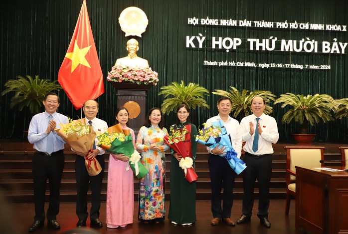 UBND TP HCM có thêm 2 ủy viên- Ảnh 1. UBND TP HCM có thêm 2 ủy viên- Ảnh 1.