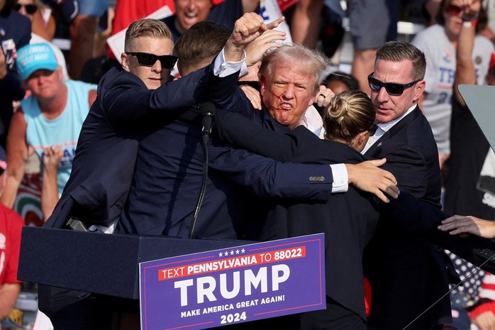 Cựu Tổng thống Trump nói bản thân ông sống sót thần kỳ sau vụ mưu sát hôm 13-7. Ảnh: Reuters Cựu Tổng thống Trump nói bản thân ông sống sót thần kỳ sau vụ mưu sát hôm 13-7. Ảnh: Reuters