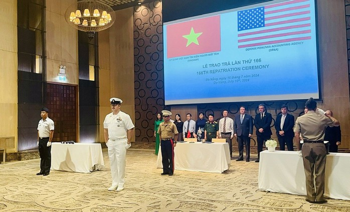 Trao trả hài cốt quân nhân Mỹ mất tích trong chiến tranh Việt Nam- Ảnh 6. Trao trả hài cốt quân nhân Mỹ mất tích trong chiến tranh Việt Nam- Ảnh 6.