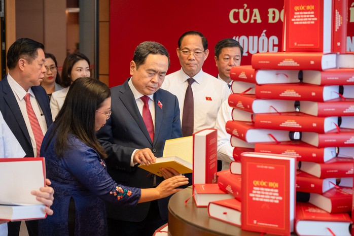 Ra mắt cuốn sách viết về Quốc hội của Tổng Bí thư Nguyễn Phú Trọng- Ảnh 1. Ra mắt cuốn sách viết về Quốc hội của Tổng Bí thư Nguyễn Phú Trọng- Ảnh 1.